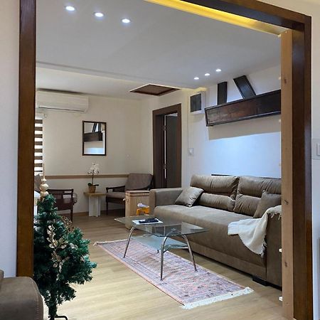 Kapetan-Misa Appartement Belgrado Buitenkant foto